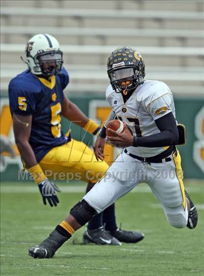 Thumbnail 1 in Garland vs. Stony Point (Texas 5A D1 Region II Regional Playoff) photogallery.