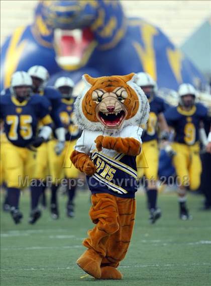 Thumbnail 2 in Garland vs. Stony Point (Texas 5A D1 Region II Regional Playoff) photogallery.