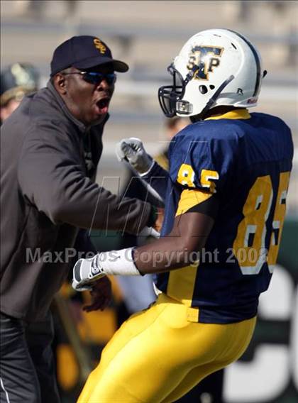 Thumbnail 1 in Garland vs. Stony Point (Texas 5A D1 Region II Regional Playoff) photogallery.