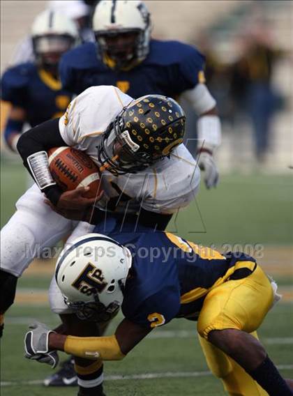 Thumbnail 3 in Garland vs. Stony Point (Texas 5A D1 Region II Regional Playoff) photogallery.