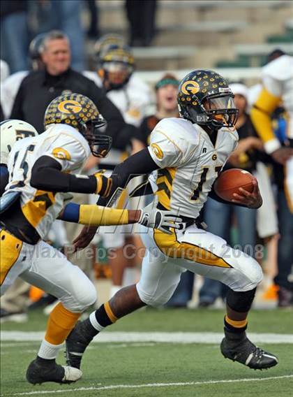 Thumbnail 2 in Garland vs. Stony Point (Texas 5A D1 Region II Regional Playoff) photogallery.