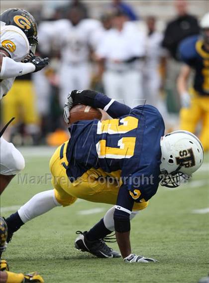 Thumbnail 1 in Garland vs. Stony Point (Texas 5A D1 Region II Regional Playoff) photogallery.