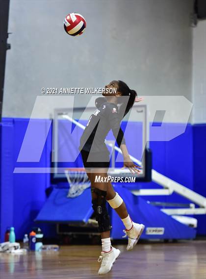 Thumbnail 2 in Walton vs. Homewood (Nike Tournament of Champions) photogallery.
