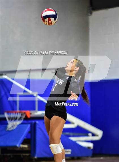 Thumbnail 1 in Walton vs. Homewood (Nike Tournament of Champions) photogallery.
