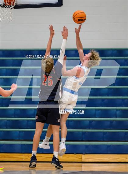 Thumbnail 3 in Salem Hills vs. Woods Cross photogallery.