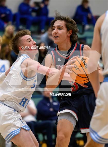 Thumbnail 2 in Salem Hills vs. Woods Cross photogallery.