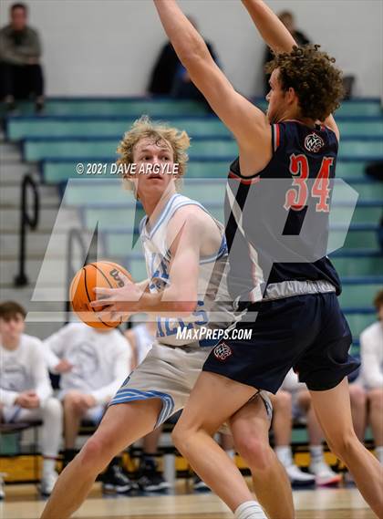 Thumbnail 3 in Salem Hills vs. Woods Cross photogallery.