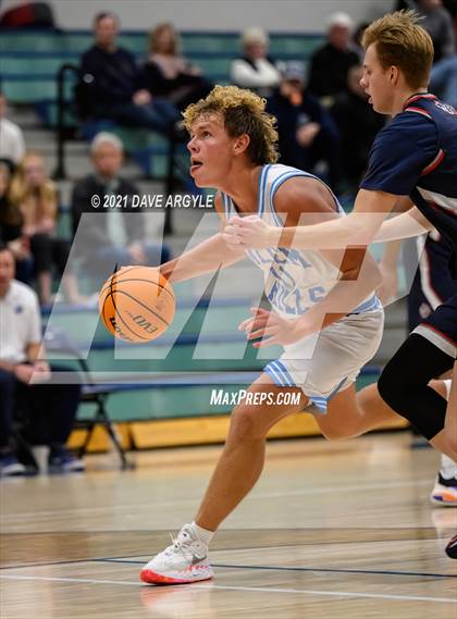 Thumbnail 2 in Salem Hills vs. Woods Cross photogallery.