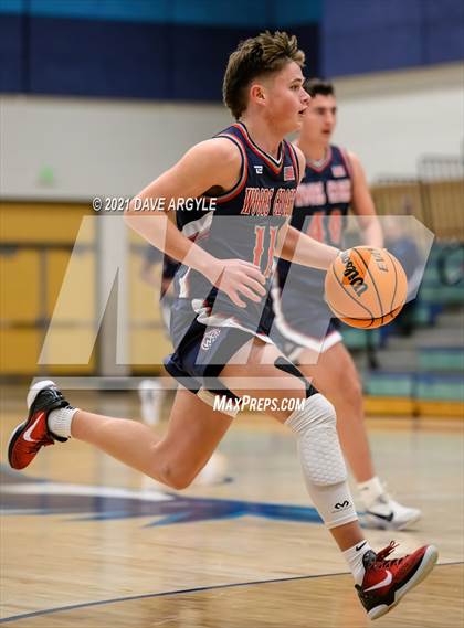 Thumbnail 3 in Salem Hills vs. Woods Cross photogallery.