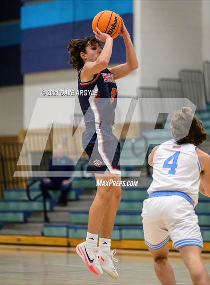 Thumbnail 2 in Salem Hills vs. Woods Cross photogallery.