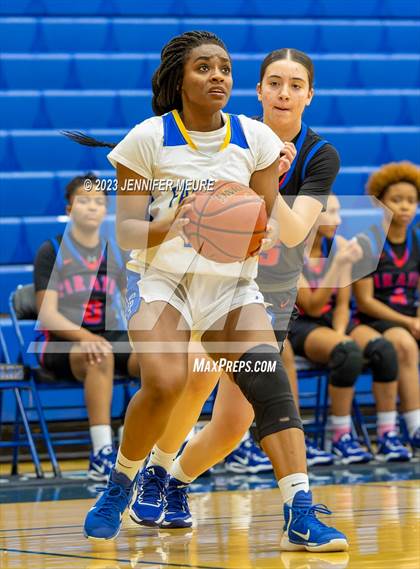 Thumbnail 1 in San Leandro vs. Foothill (Newark Optimist Club Holiday Classic) photogallery.