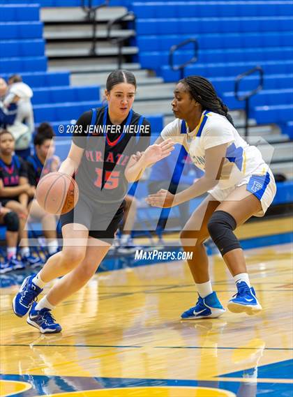 Thumbnail 2 in San Leandro vs. Foothill (Newark Optimist Club Holiday Classic) photogallery.