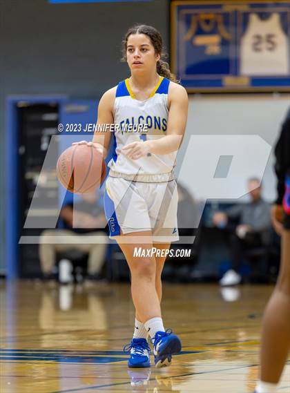 Thumbnail 1 in San Leandro vs. Foothill (Newark Optimist Club Holiday Classic) photogallery.