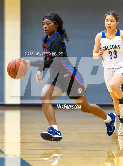 Thumbnail 2 in San Leandro vs. Foothill (Newark Optimist Club Holiday Classic) photogallery.