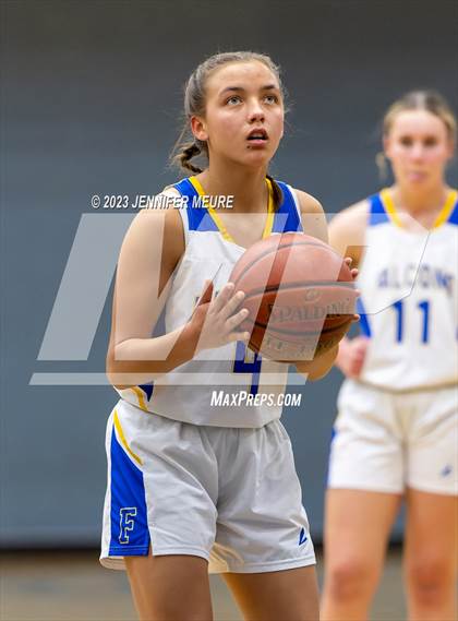 Thumbnail 2 in San Leandro vs. Foothill (Newark Optimist Club Holiday Classic) photogallery.