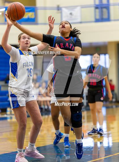 Thumbnail 2 in San Leandro vs. Foothill (Newark Optimist Club Holiday Classic) photogallery.