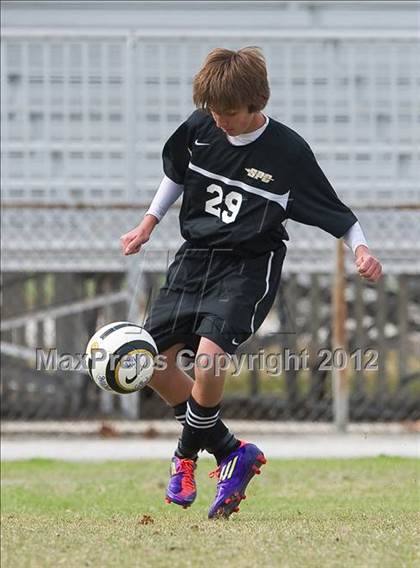 Thumbnail 2 in St. Petersburg Catholic vs Columbus photogallery.