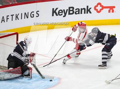 Thumbnail 2 in Valor Christian vs Regis Jesuit (CHSAA Final) photogallery.