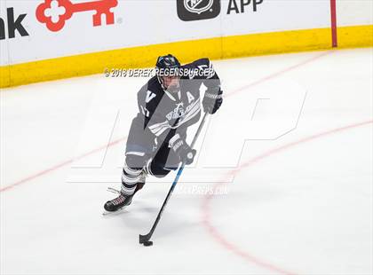 Thumbnail 1 in Valor Christian vs Regis Jesuit (CHSAA Final) photogallery.