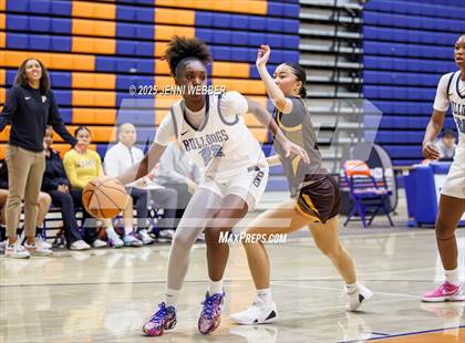 Thumbnail 2 in Centennial vs. Francis Parker (Las Vegas Thanksgiving Showcase) photogallery.
