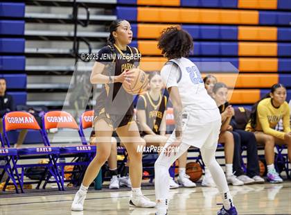 Thumbnail 3 in Centennial vs. Francis Parker (Las Vegas Thanksgiving Showcase) photogallery.