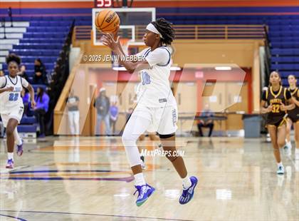 Thumbnail 2 in Centennial vs. Francis Parker (Las Vegas Thanksgiving Showcase) photogallery.