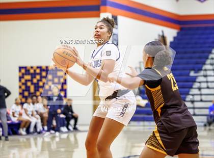 Thumbnail 2 in Centennial vs. Francis Parker (Las Vegas Thanksgiving Showcase) photogallery.