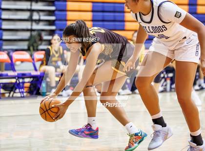 Thumbnail 3 in Centennial vs. Francis Parker (Las Vegas Thanksgiving Showcase) photogallery.