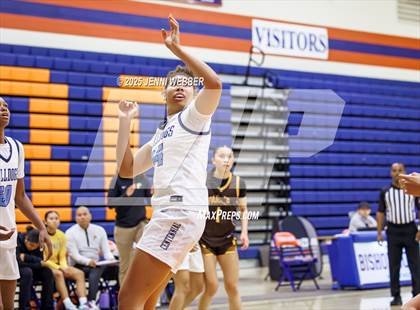 Thumbnail 1 in Centennial vs. Francis Parker (Las Vegas Thanksgiving Showcase) photogallery.