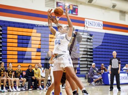 Thumbnail 2 in Centennial vs. Francis Parker (Las Vegas Thanksgiving Showcase) photogallery.
