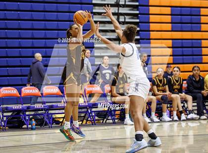 Thumbnail 1 in Centennial vs. Francis Parker (Las Vegas Thanksgiving Showcase) photogallery.