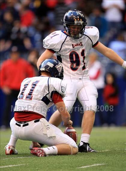 Thumbnail 3 in Trinity vs. Allen (Texas 5A D1 Region 1 Final) photogallery.