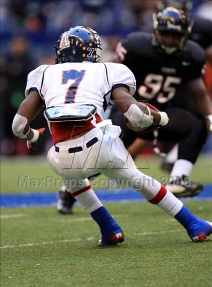 Thumbnail 3 in Trinity vs. Allen (Texas 5A D1 Region 1 Final) photogallery.