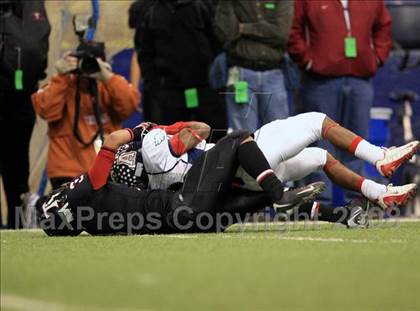 Thumbnail 1 in Trinity vs. Allen (Texas 5A D1 Region 1 Final) photogallery.