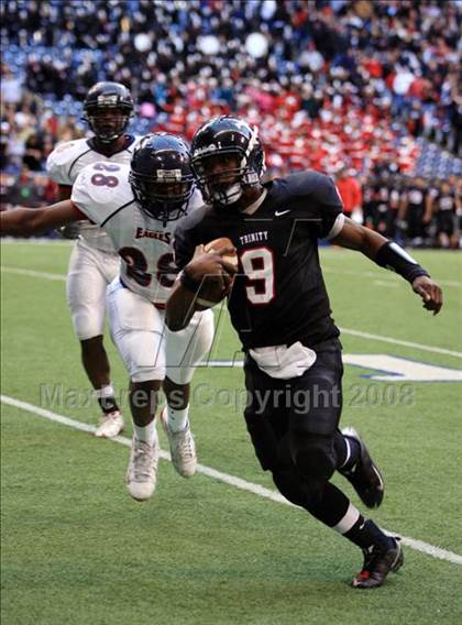 Thumbnail 2 in Trinity vs. Allen (Texas 5A D1 Region 1 Final) photogallery.