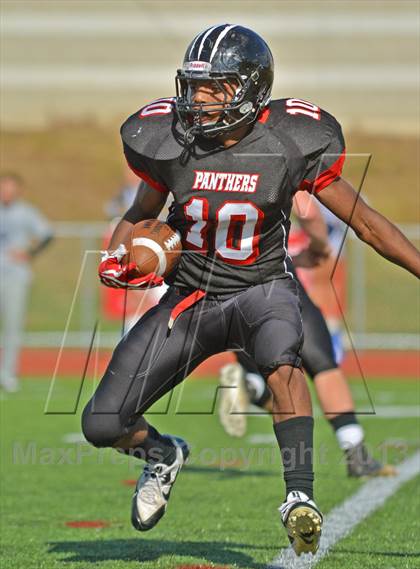 Thumbnail 3 in Wethersfield @ E.O. Smith photogallery.
