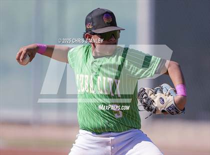 Thumbnail 2 in Tuba City vs Greyhills Academy (Epic Baseball Tournament) photogallery.