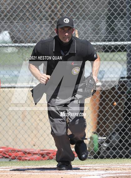Thumbnail 2 in Granada Hills Charter vs. Birmingham (CIF City Open Playoff) photogallery.