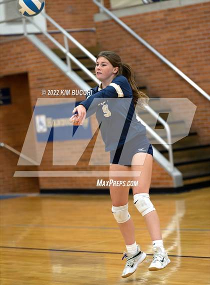 Thumbnail 2 in Utica Ford @ Grosse Pointe South photogallery.