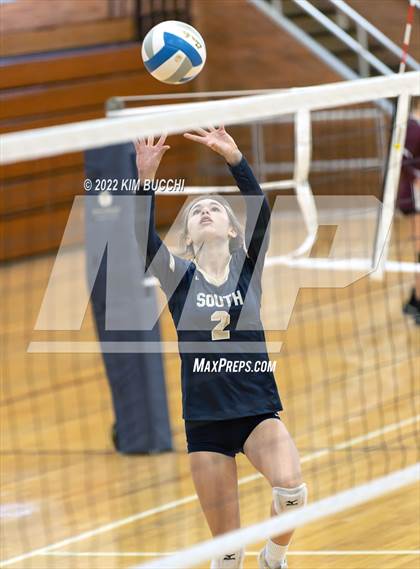 Thumbnail 1 in Utica Ford @ Grosse Pointe South photogallery.