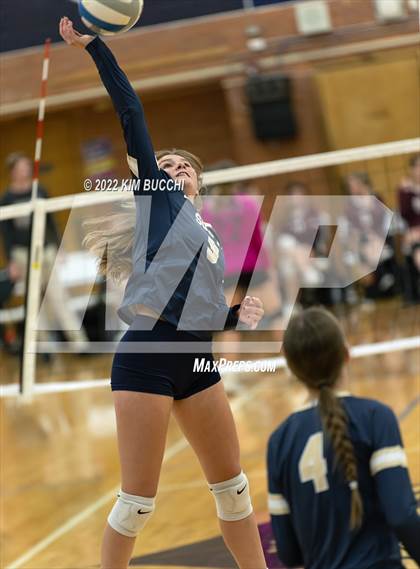 Thumbnail 2 in Utica Ford @ Grosse Pointe South photogallery.