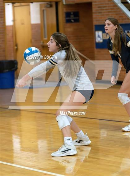 Thumbnail 2 in Utica Ford @ Grosse Pointe South photogallery.