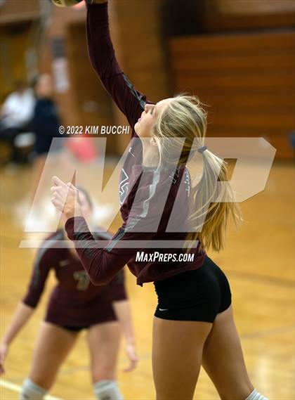 Thumbnail 3 in Utica Ford @ Grosse Pointe South photogallery.