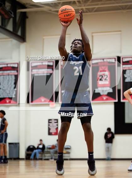 Thumbnail 2 in Georgetown vs Ben Lippen (CNHY Showcase) photogallery.