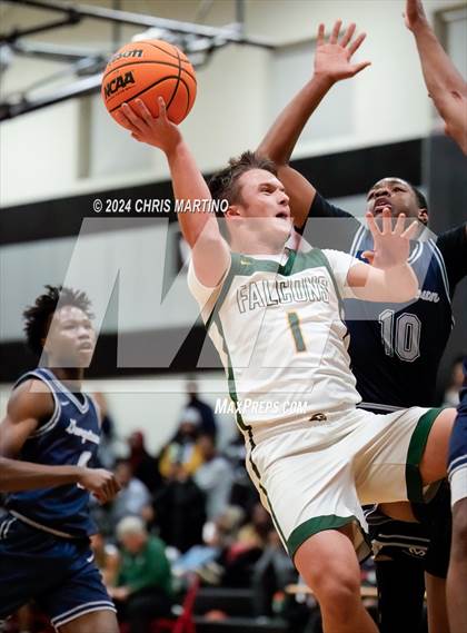 Thumbnail 3 in Georgetown vs Ben Lippen (CNHY Showcase) photogallery.