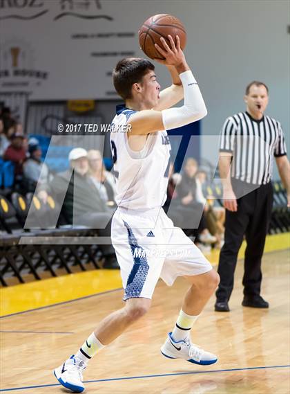 Thumbnail 3 in Stevenson vs. Aptos (Warriors Nor-Cal Invitational) photogallery.