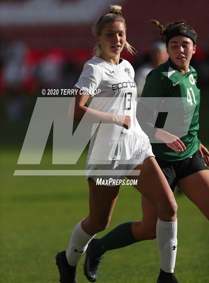 Thumbnail 3 in Murray vs. Olympus (UHSAA 5A Semifinal) photogallery.