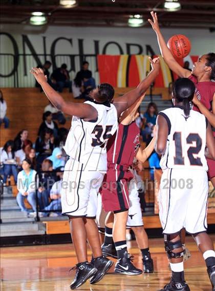 Thumbnail 3 in Cy-Fair vs. Dobie (McDonald’s Texas Invitational) photogallery.