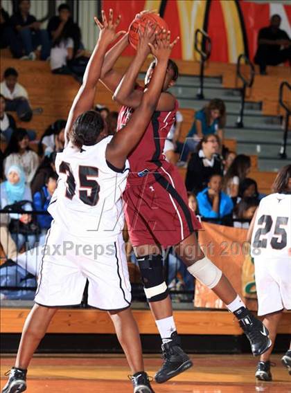Thumbnail 2 in Cy-Fair vs. Dobie (McDonald’s Texas Invitational) photogallery.
