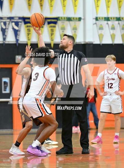 Thumbnail 1 in Gunderson @ Roseville (Tiger Classic) photogallery.
